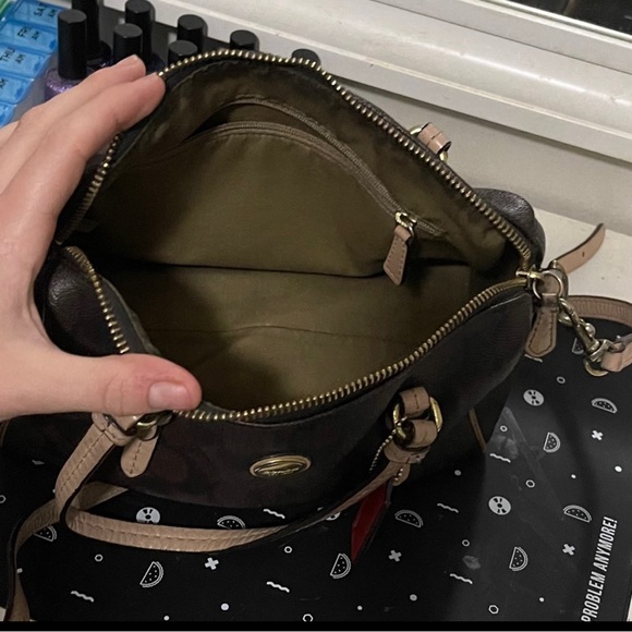 Coach Crossbody - Picture 5 of 6